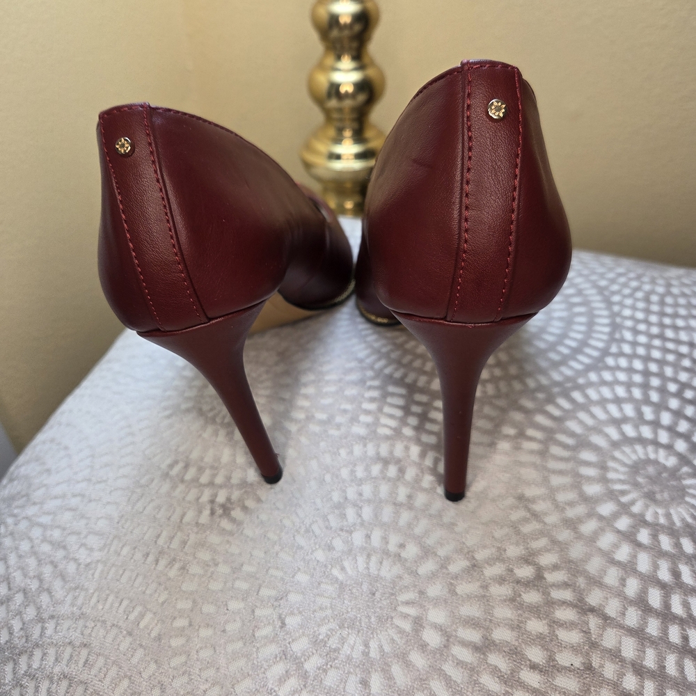BCBGeneration Elegant Dark Red Burgendy Women's 4inch Heels Sz 9.5 NWOT - Picture 3 of 7